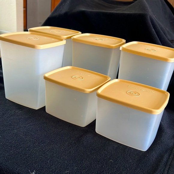 NWOT 6 Vintage Tupperware Storage Containers - Picture 1 of 4